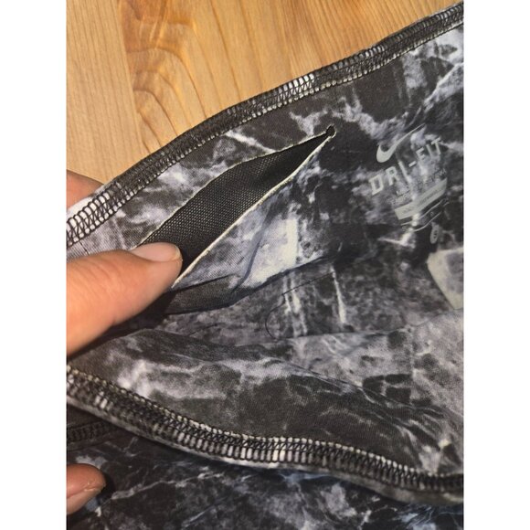 Nike Womens Dri-Fit Black Marble Capri Leggings Small - Picture 6 of 8